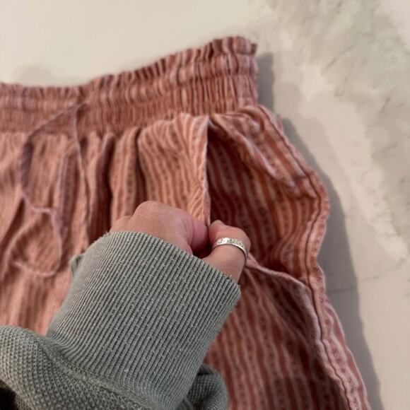 Wild Fable High Rise Pink Stripe Pull On Shorts Womens Medium Pockets Drawstring - Picture 3 of 6